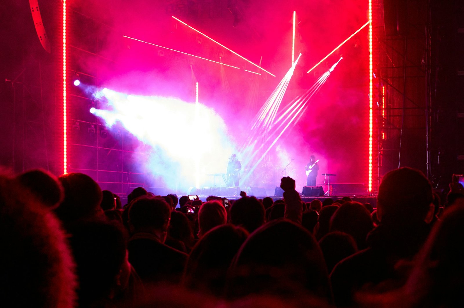 Featured live show
